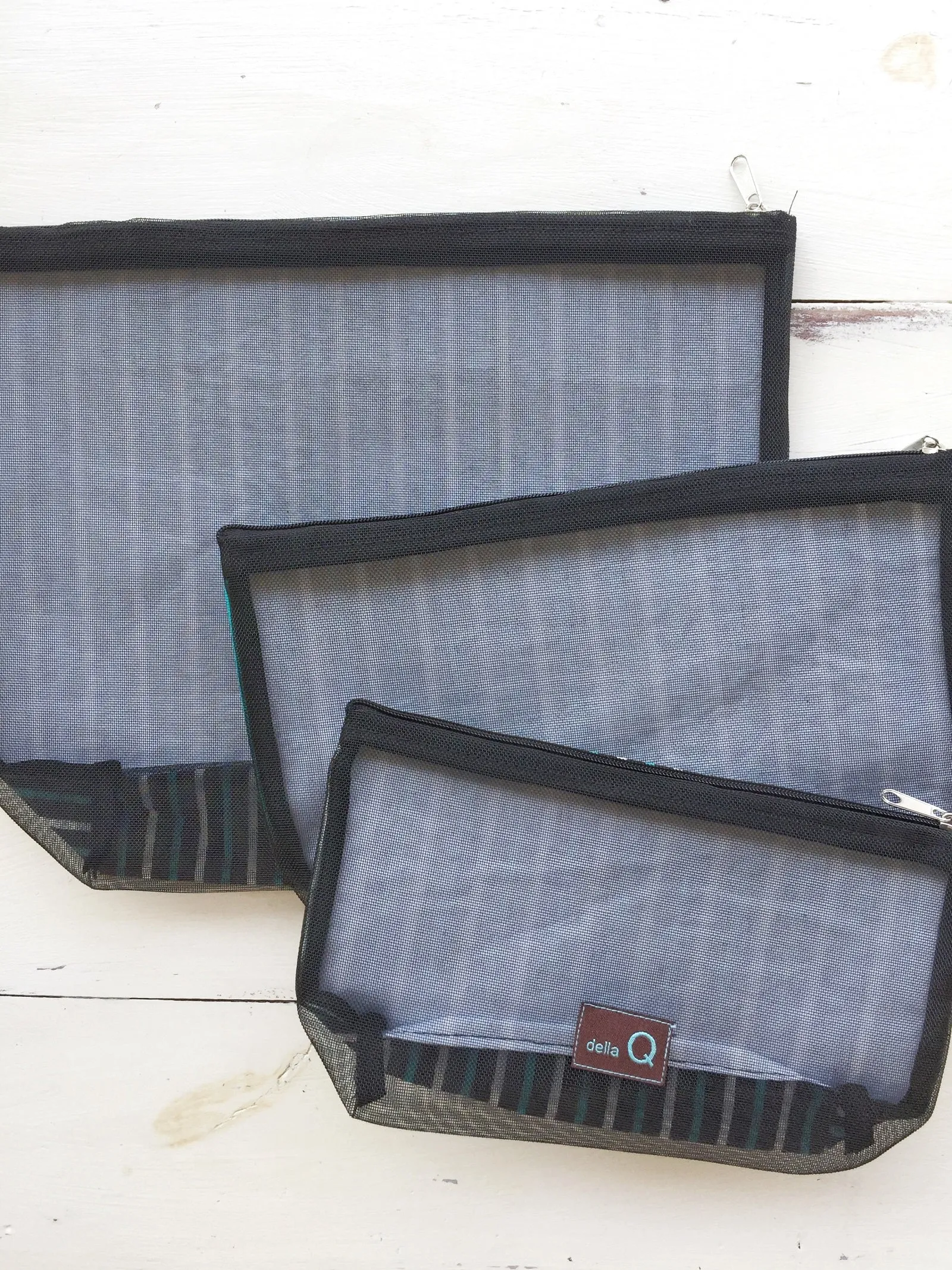 Della Q Nesting Bags