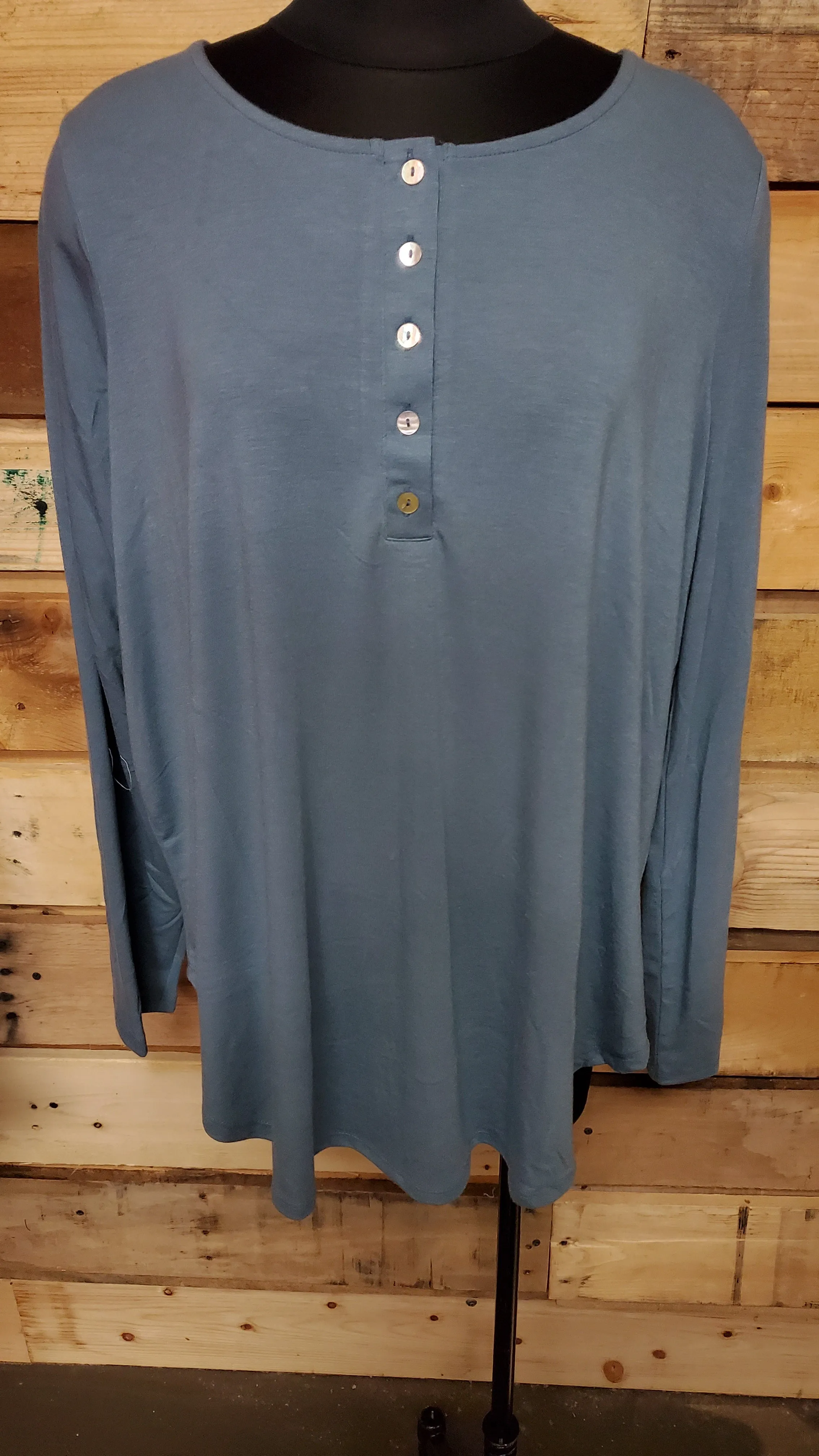 Long Sleeve Top Dolphin Hem RT1754XP